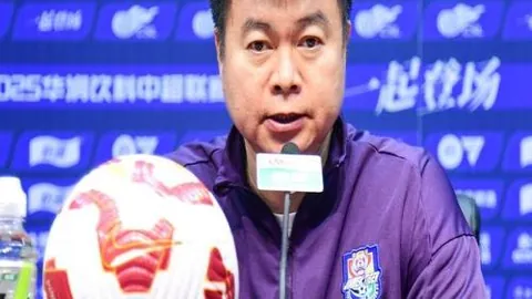 熱刺表現低迷，教頭炮批華拿「失誤多端」引爭議